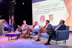 92F779FB-8D72-4F79-AB4B-F1D751A69E86